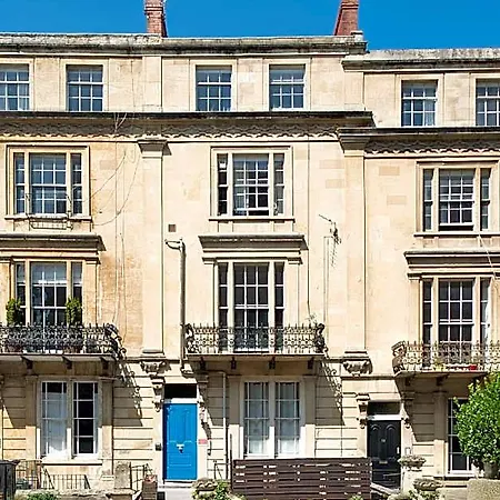 No 64 Georgian House - By Clifton Short Lets